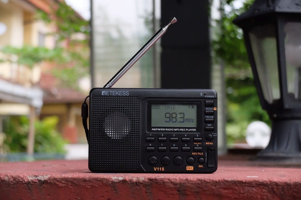 Retekes V115: Radio FM bersaiz poket terbaik