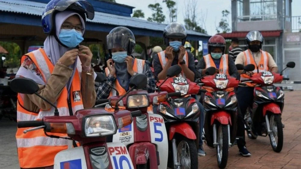 Harga Lesen Motor 2024: B1, B2, dan B Full