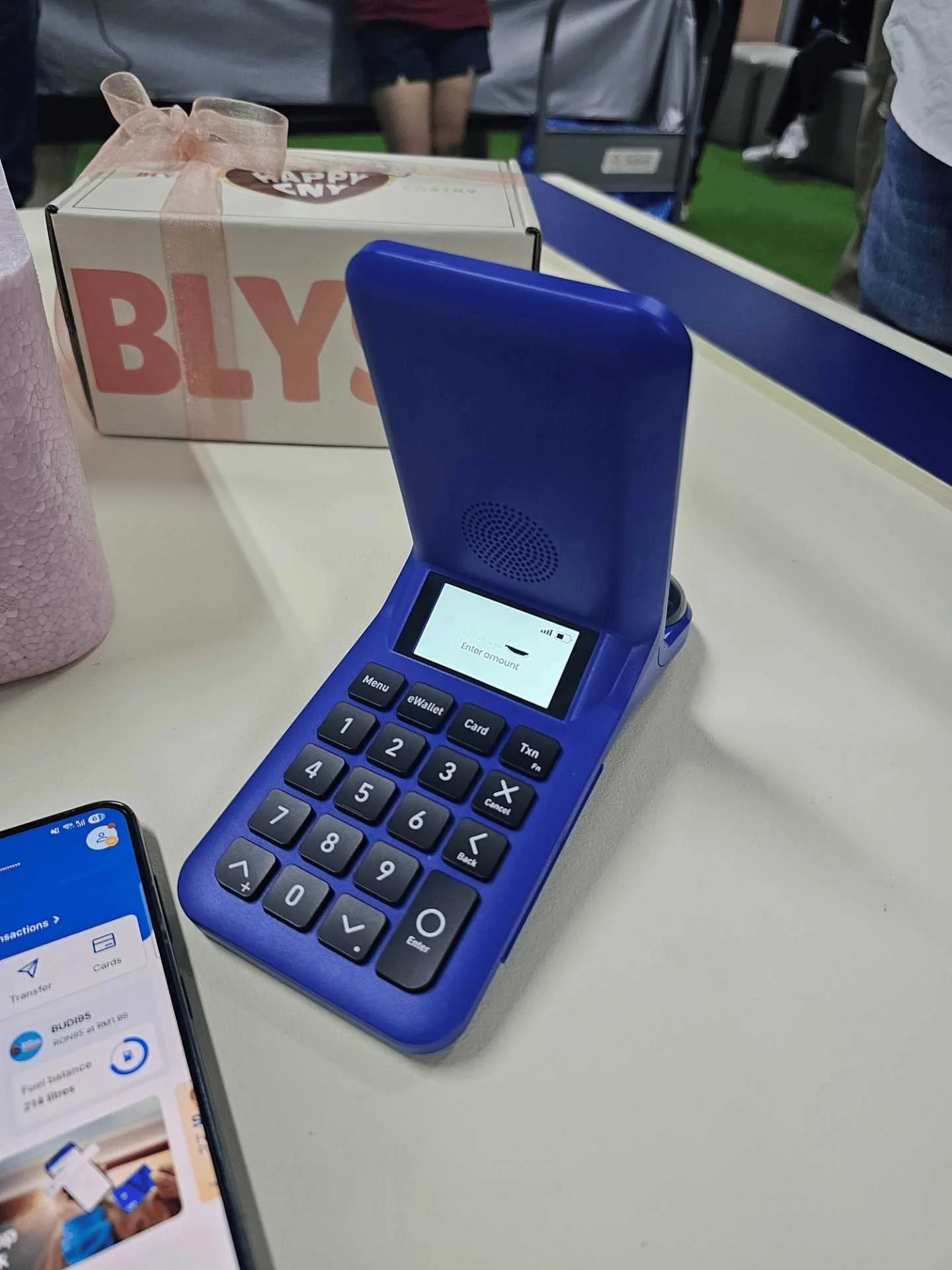 TNG eWallet lancar Tap-and-Pay macam Apple Pay