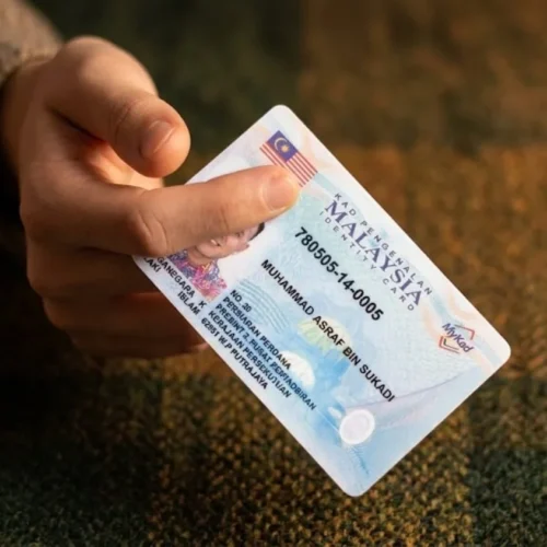 MyKad Generasi Baharu kini hadir dengan 53 ciri keselamatan, tetapi fungsi Touch ’n Go telah dibuang. Ini perubahan dan perkara penting yang perlu anda tahu.