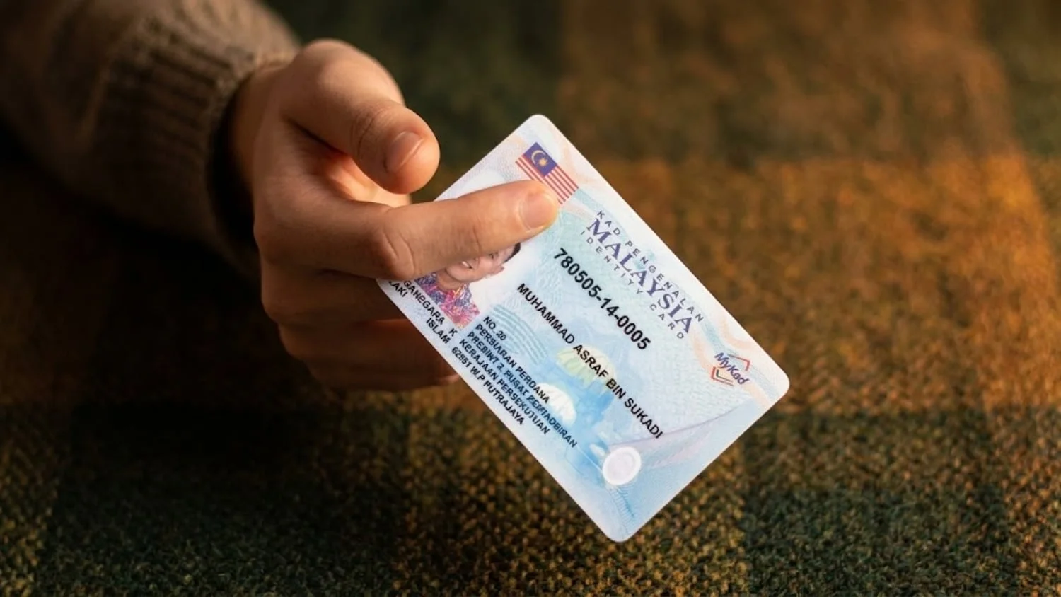 MyKad Generasi Baharu kini hadir dengan 53 ciri keselamatan, tetapi fungsi Touch ’n Go telah dibuang. Ini perubahan dan perkara penting yang perlu anda tahu.